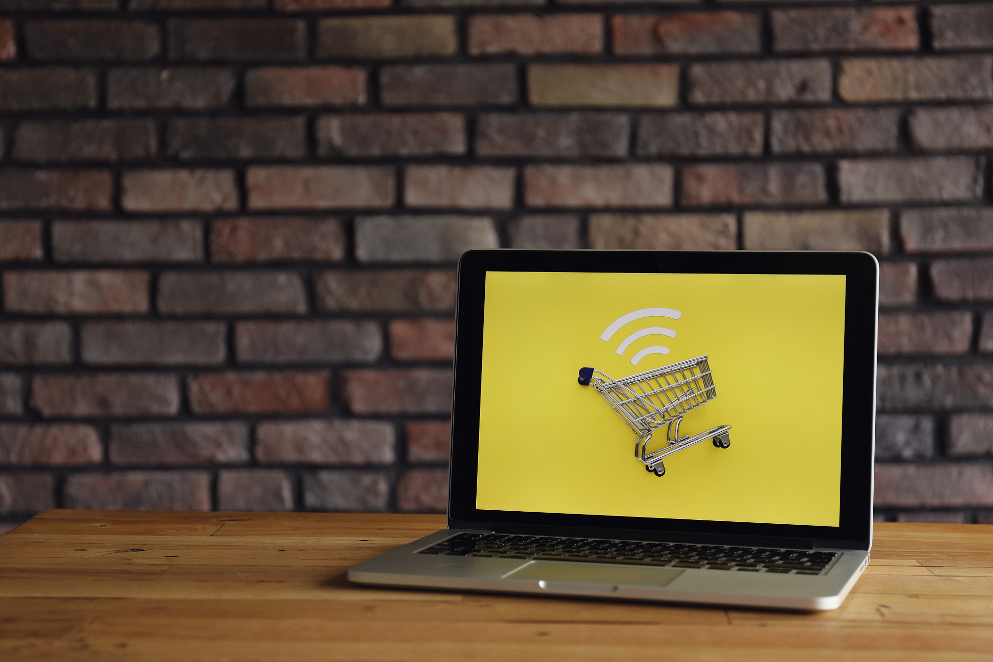 internet shopping with laptop
