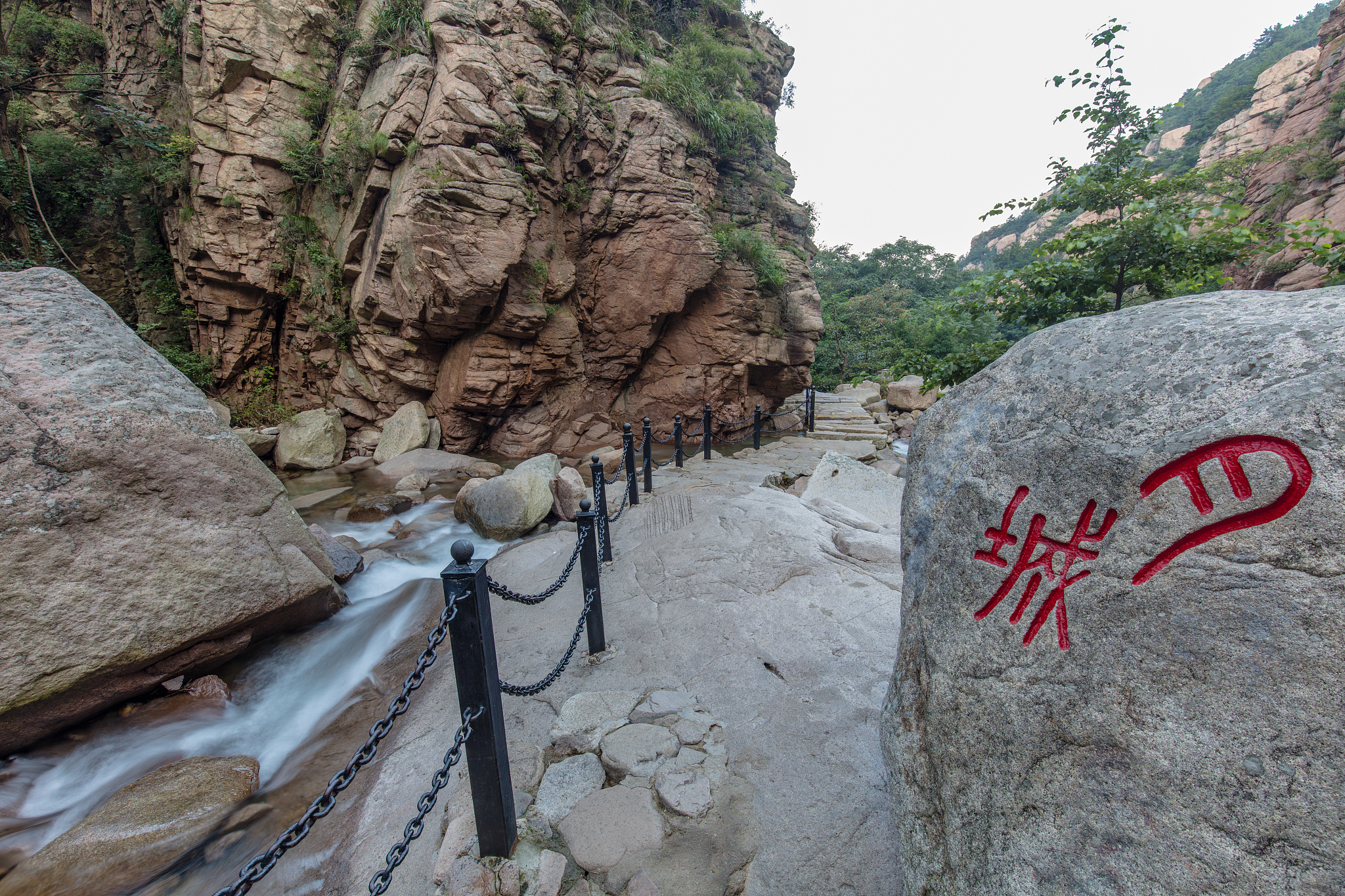 崂山旅游攻略：景点推荐、游玩指南 - 探索山海风光