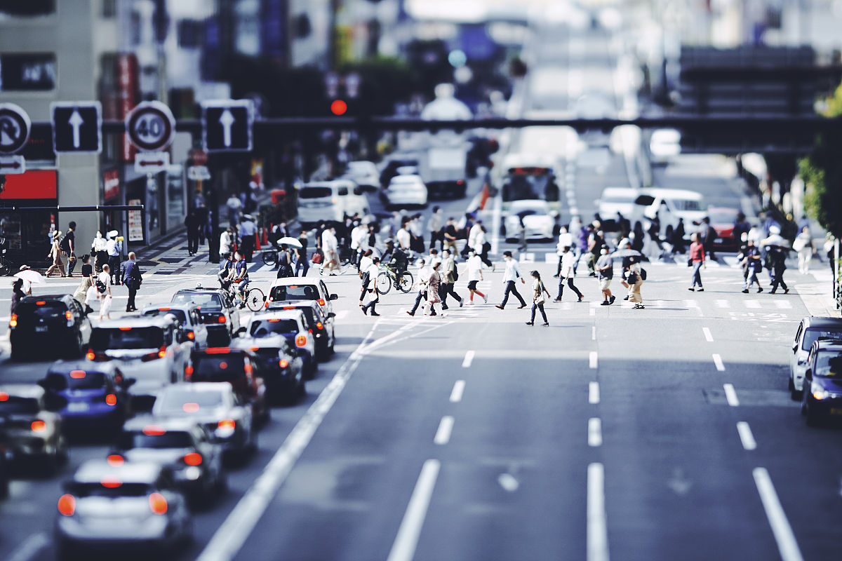 现代生活的两个关键词：快节奏