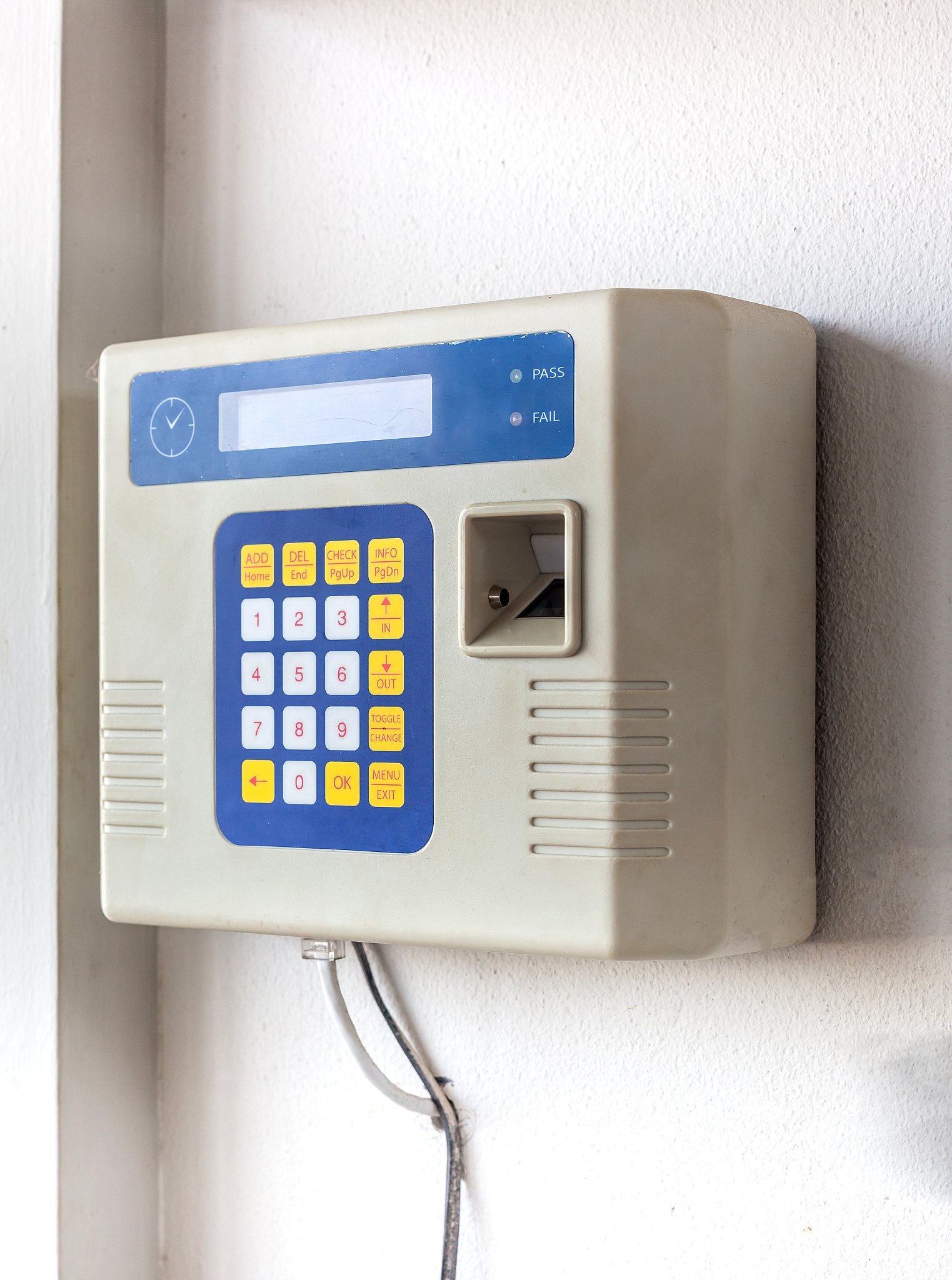 2023年FDA批准的儿童及青少年持续葡萄糖监测系统