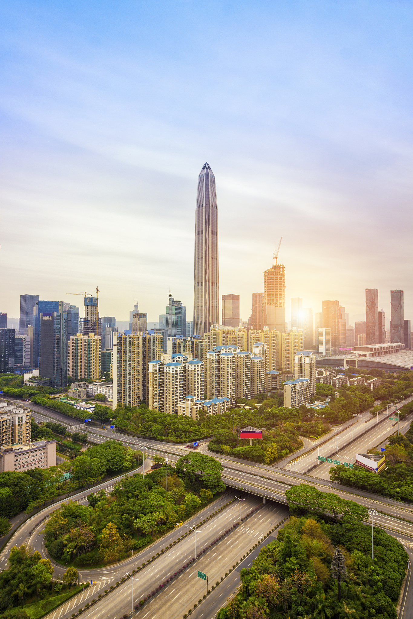 深圳落户指南：为什么打工人选择深圳？
