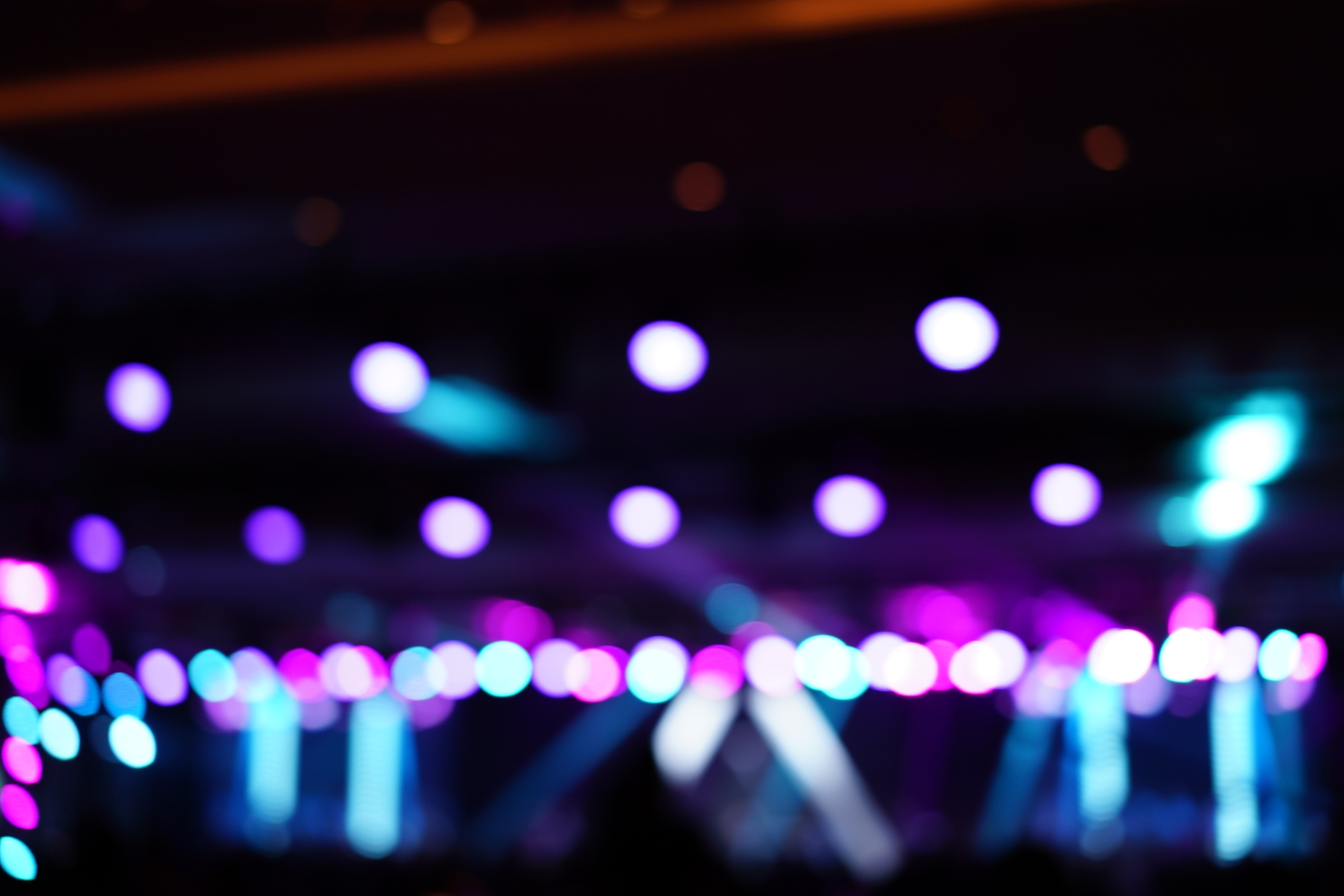 铜仁市交通学校音乐专业就业方向：教师、制作人、表演者、评论家等