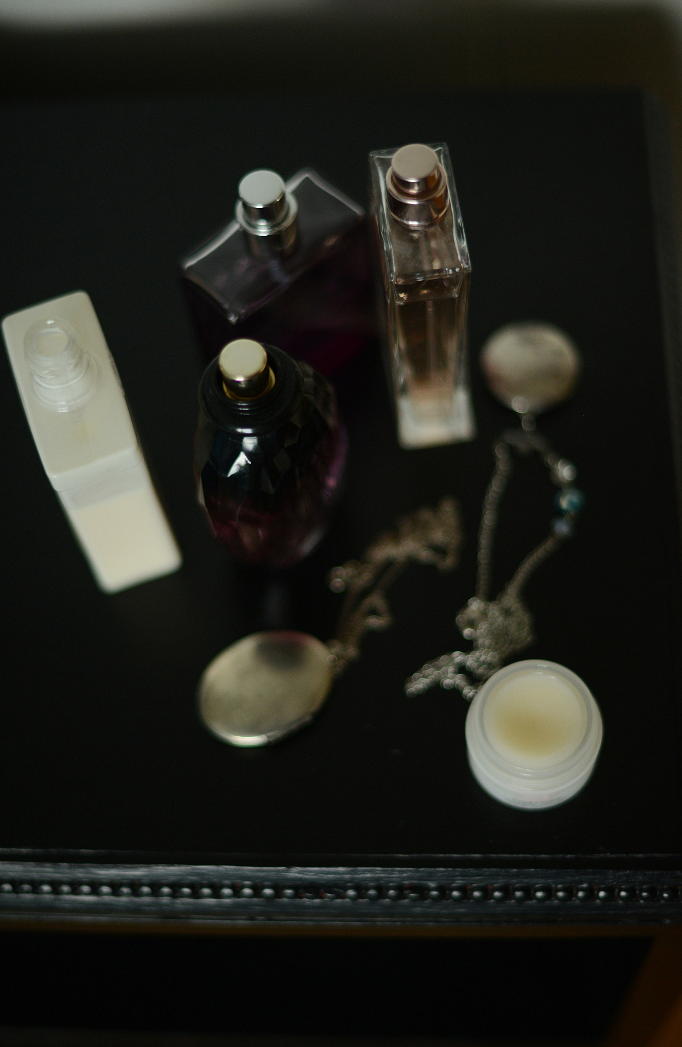 三种香型每种香型后面都有三种调调轻松拥有自带香水体质这是描述的产品什么方面