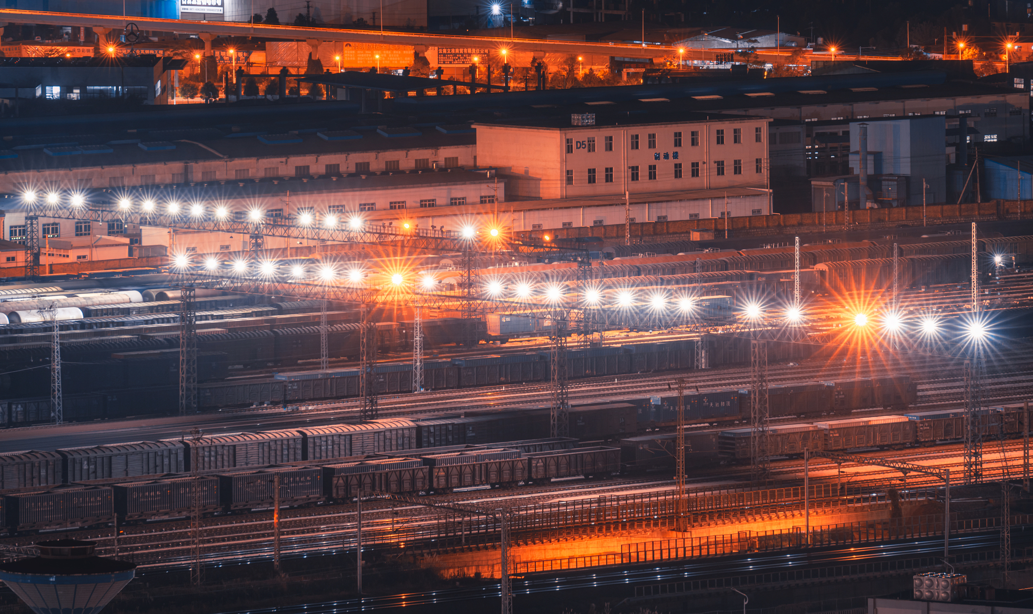 高中毕业学铁道运输专业：利弊分析及未来发展