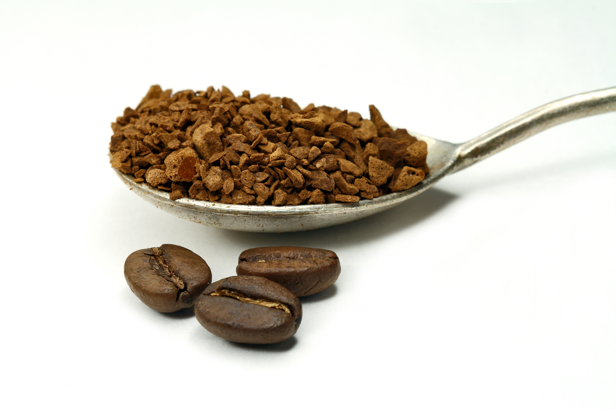 帮我写一条云南小粒速溶咖啡的评价