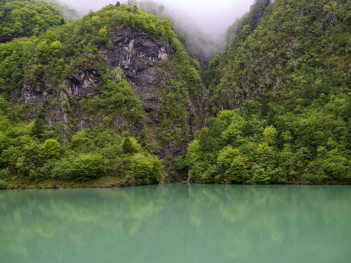 马岭河峡谷：四川绝美风景区，群山苍翠草原碧绿