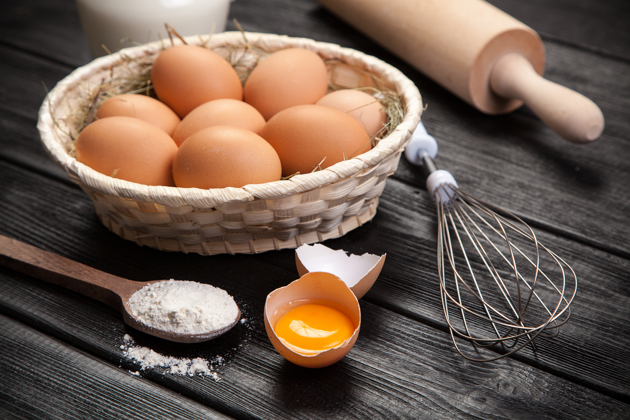 fresh organic eggs