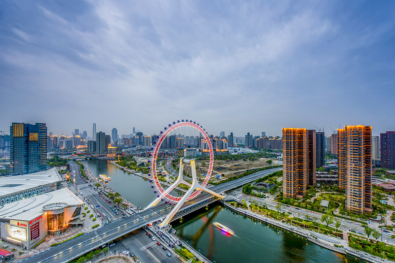 我与爱车的第一次自驾天津游 写四百字作文 我与爱车的第一次自驾天津游 写四百字作文
