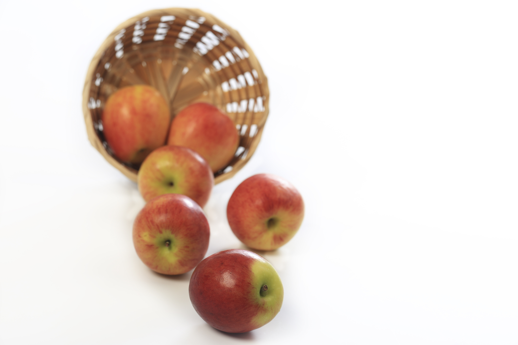 red apple