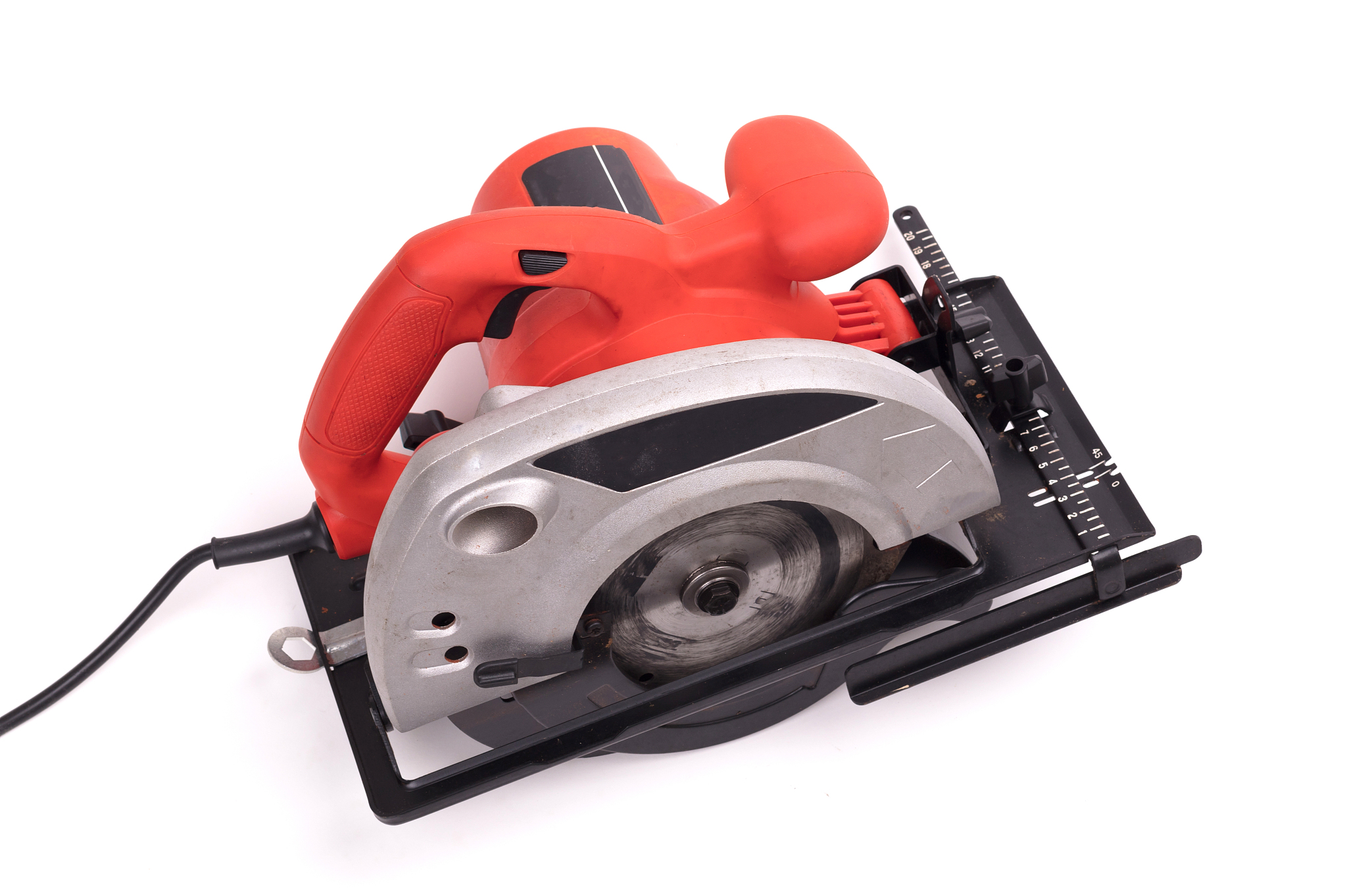 球形绿篱修剪机的切割片是用什么带动的