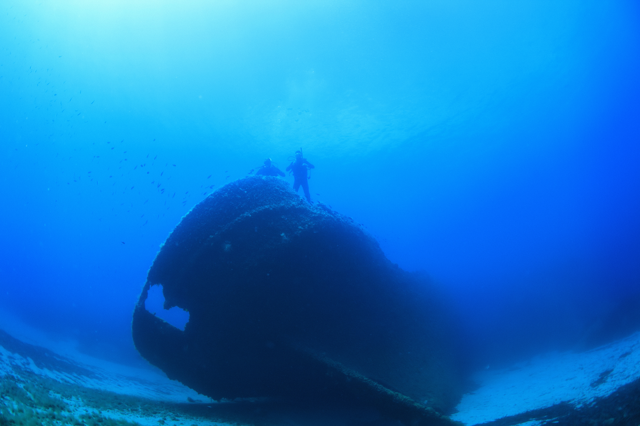 scuba diver silhouette