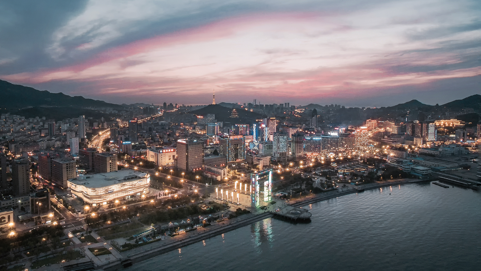 威海港夜景