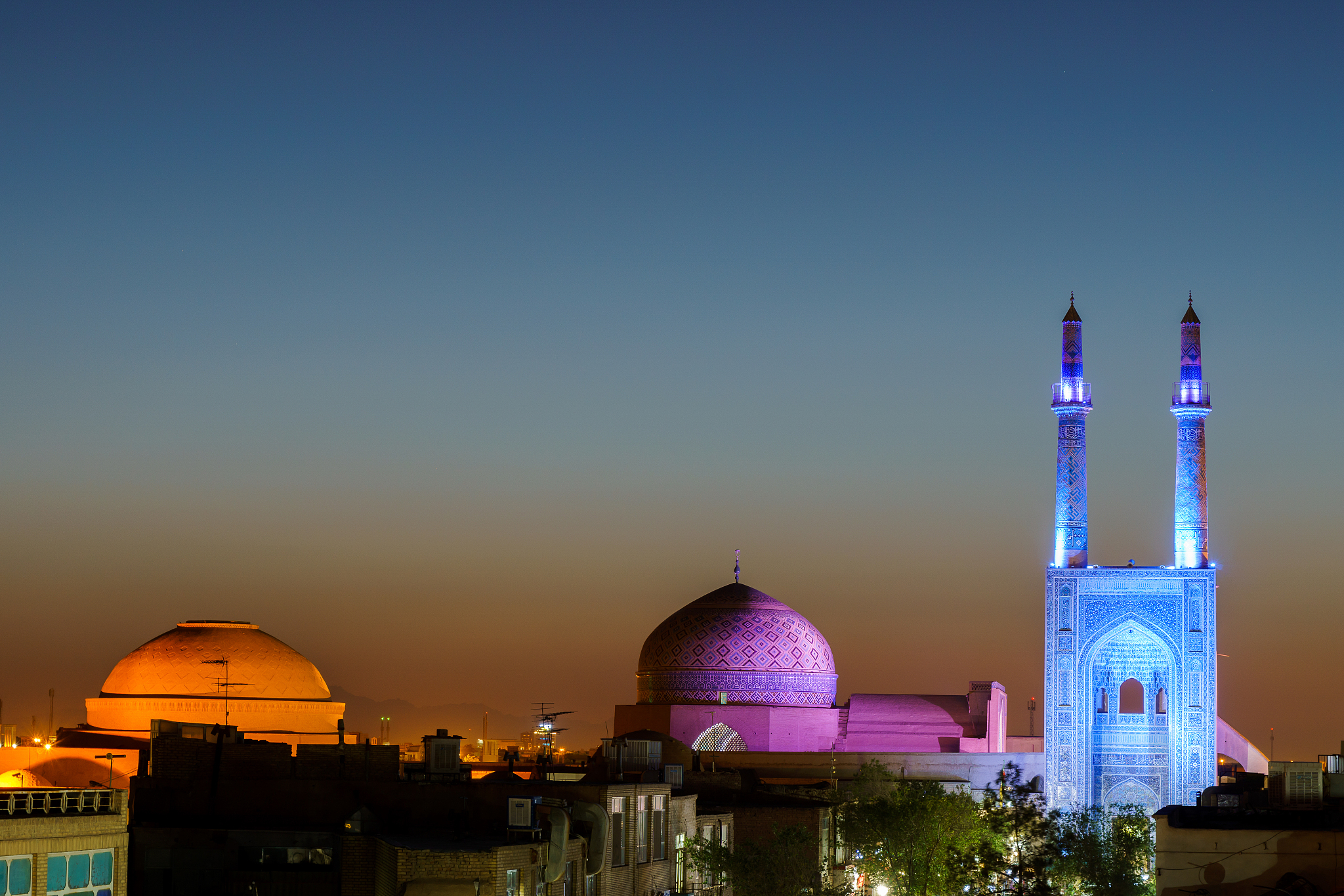 yazd iran beautiful view of yazd's famous jameh mosque after sun