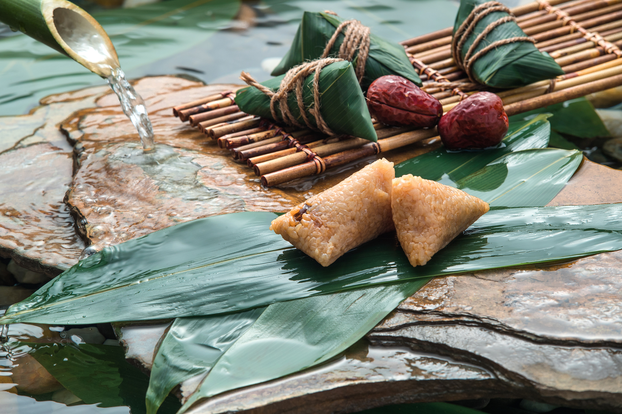 南方粽子vs北方粽子：外形、口感、包料大比拼