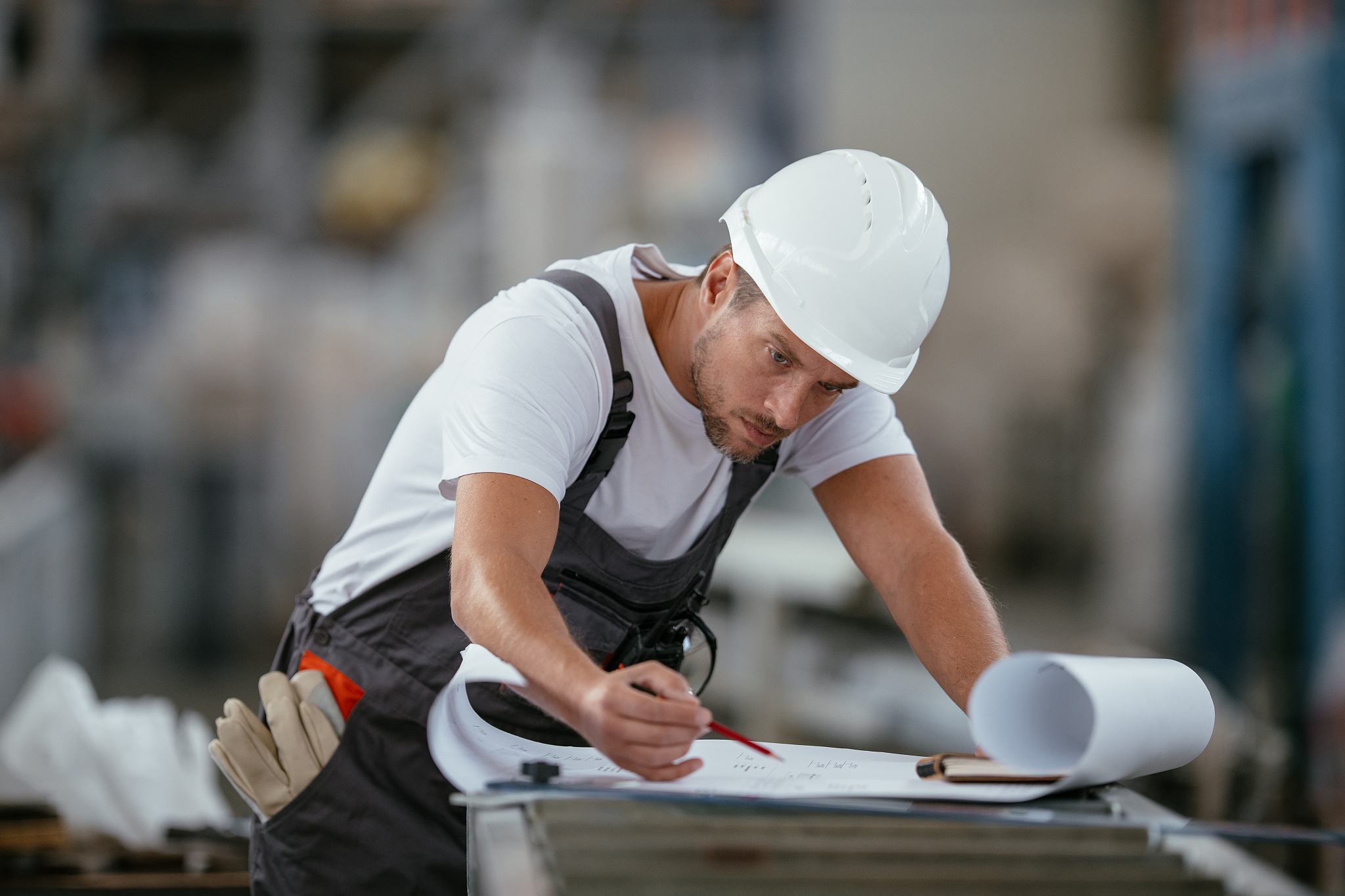 贵州地质学校工程机械驾驶与维修课程全面解析：内容、质量深度分析