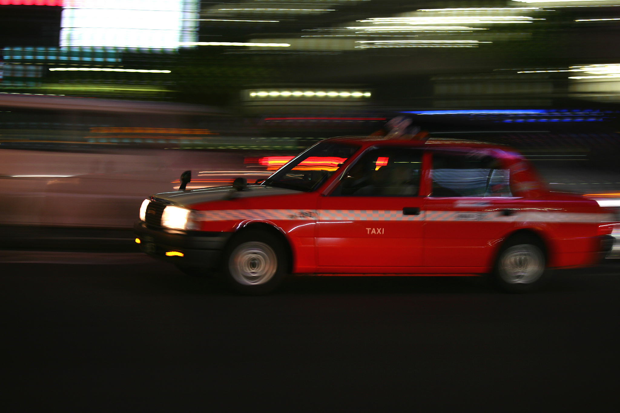 从家到学校的交通费用计算：公交车 vs 出租车