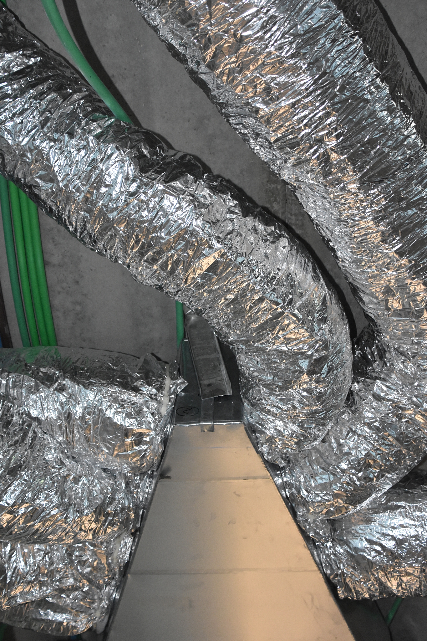 Cracking Behavior of Immersed Tunnels Under Fire Exposure