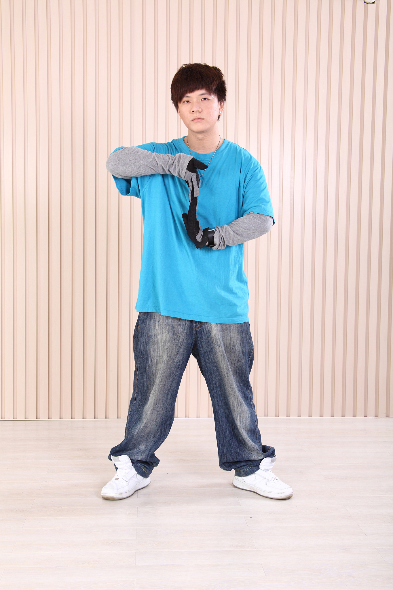 精神小伙：充满活力与热情的年轻人 - 评价与特点