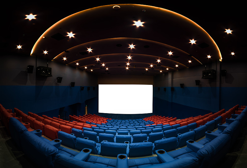 商业计划书 一、商业概述 我们是一家私人影院专注于为在校大学生提供高品质的电影观赏体验。我们的团队是一个初创团队由一群年轻有为的创业者组成我们热爱电影热爱创业希望能够为广大大学生提供一个高品质、便捷、舒适的电影观赏平台。 二、市场分析 随着国内电影市场的快速增长越来越多的年轻人开始热爱电影而在校大学生是其中的主要消费群体。然而传统的影院存在诸多问题如排队购票、座位拥挤、音响效果不佳等这些问