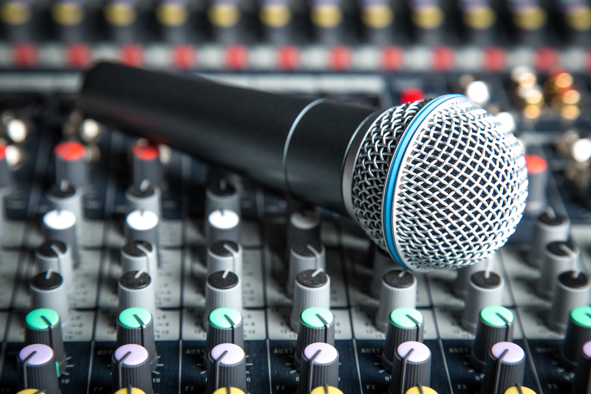 苹果12的录音棚怎么设置 操作步骤帮我用200字详细描述