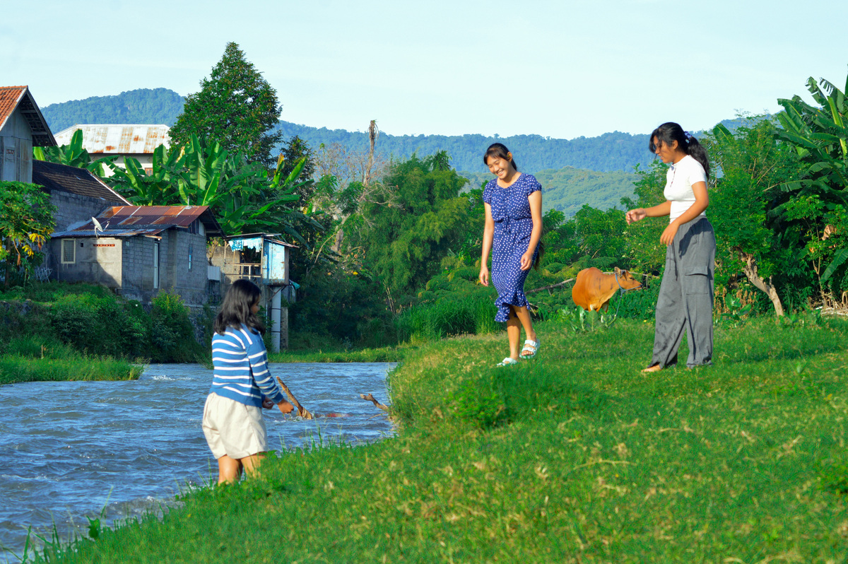 记忆中的乡村童年 写一篇300字小学作文
