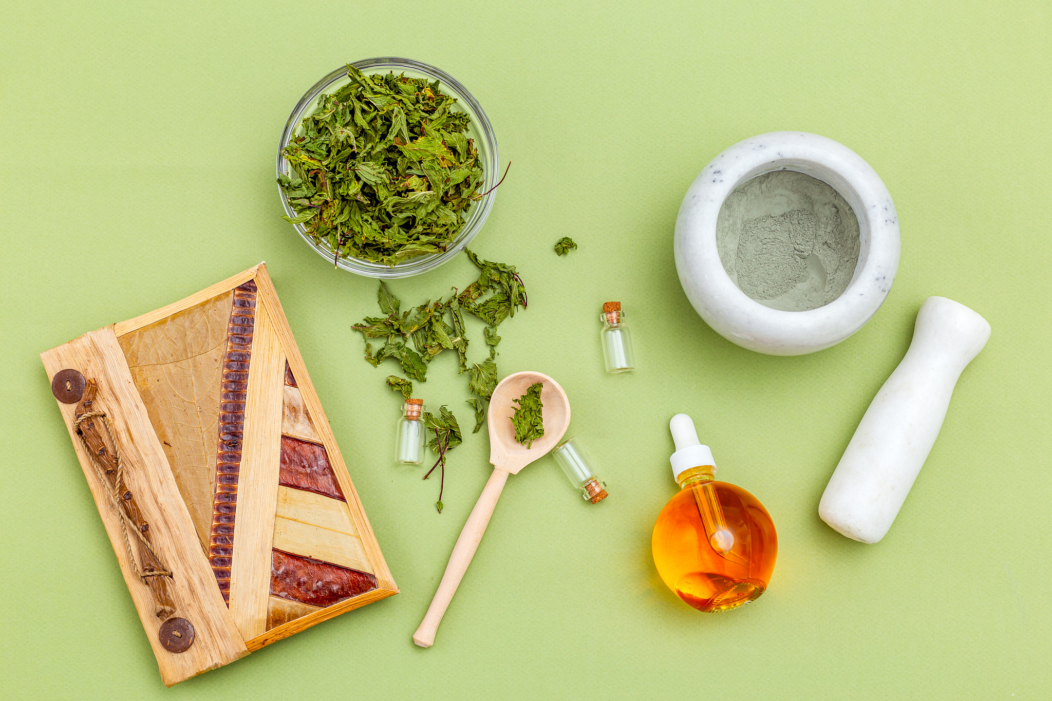 DIY Hand Mask Tutorial: Pamper Your Hands with Natural Ingredients