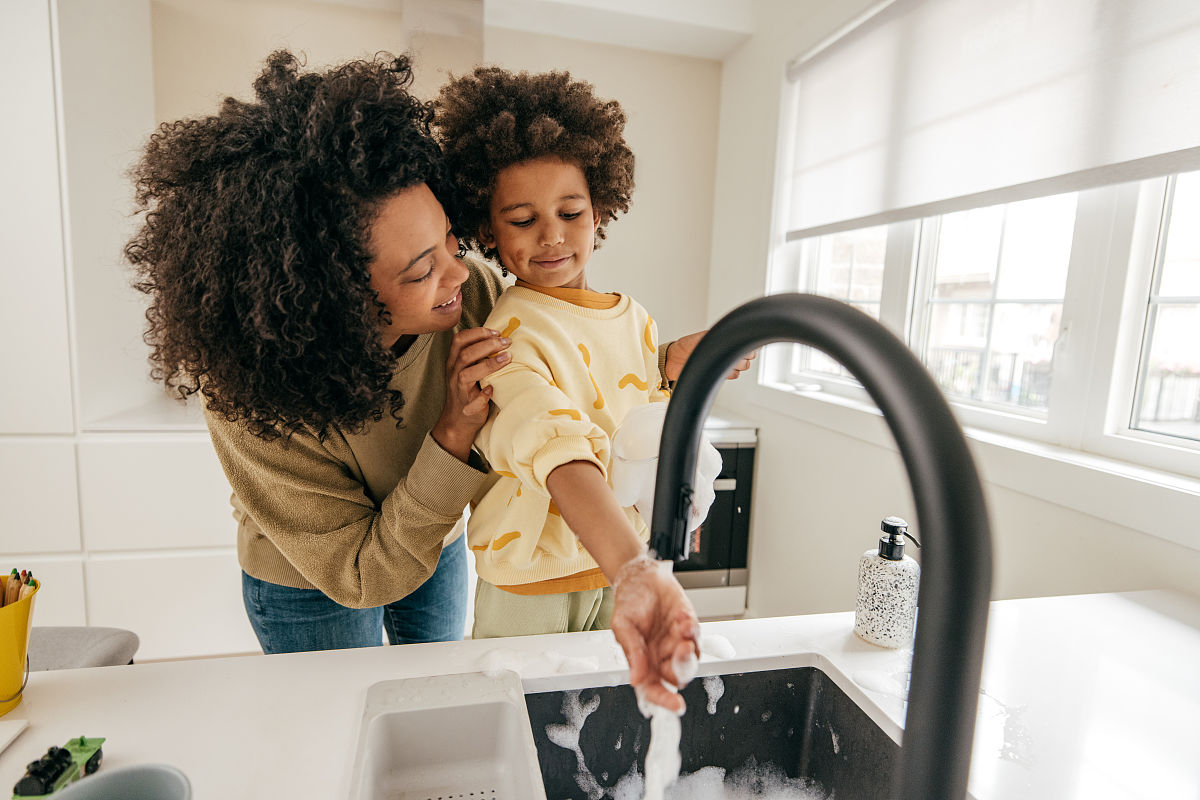 中美女性育儿观差异对比举例子5条