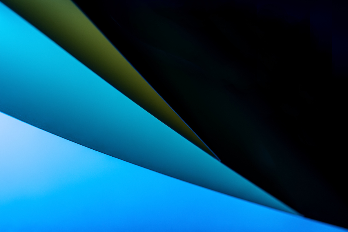 老款pro的1280×800的屏幕和air的1440×900回答并拓展。