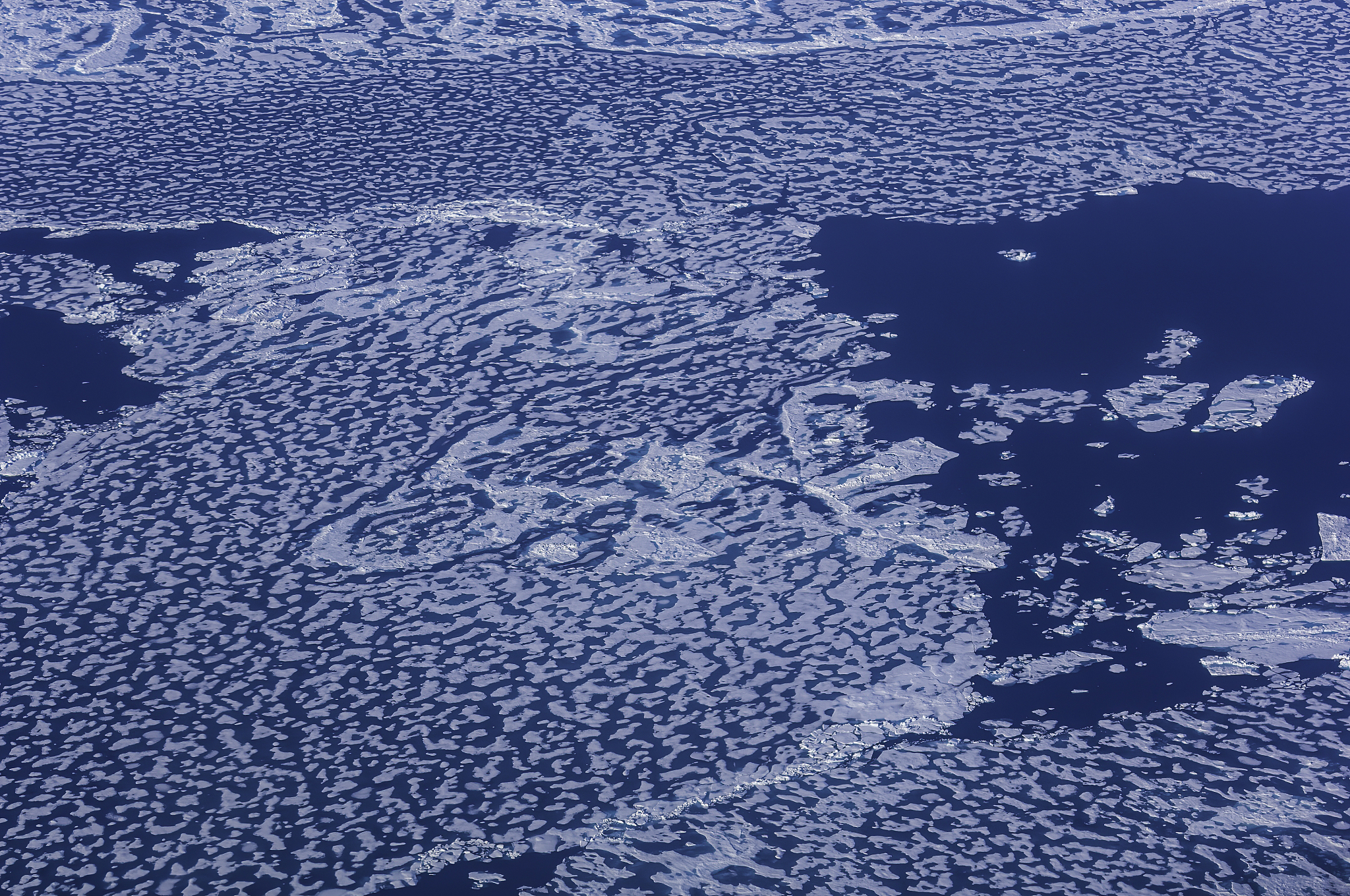 冰袋放水里可以使水温为0摄氏度吗