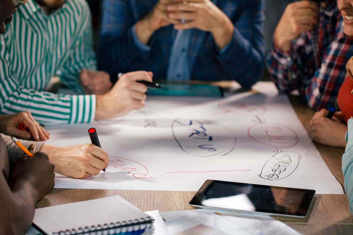 重新设定工作场景你是一个网文作家