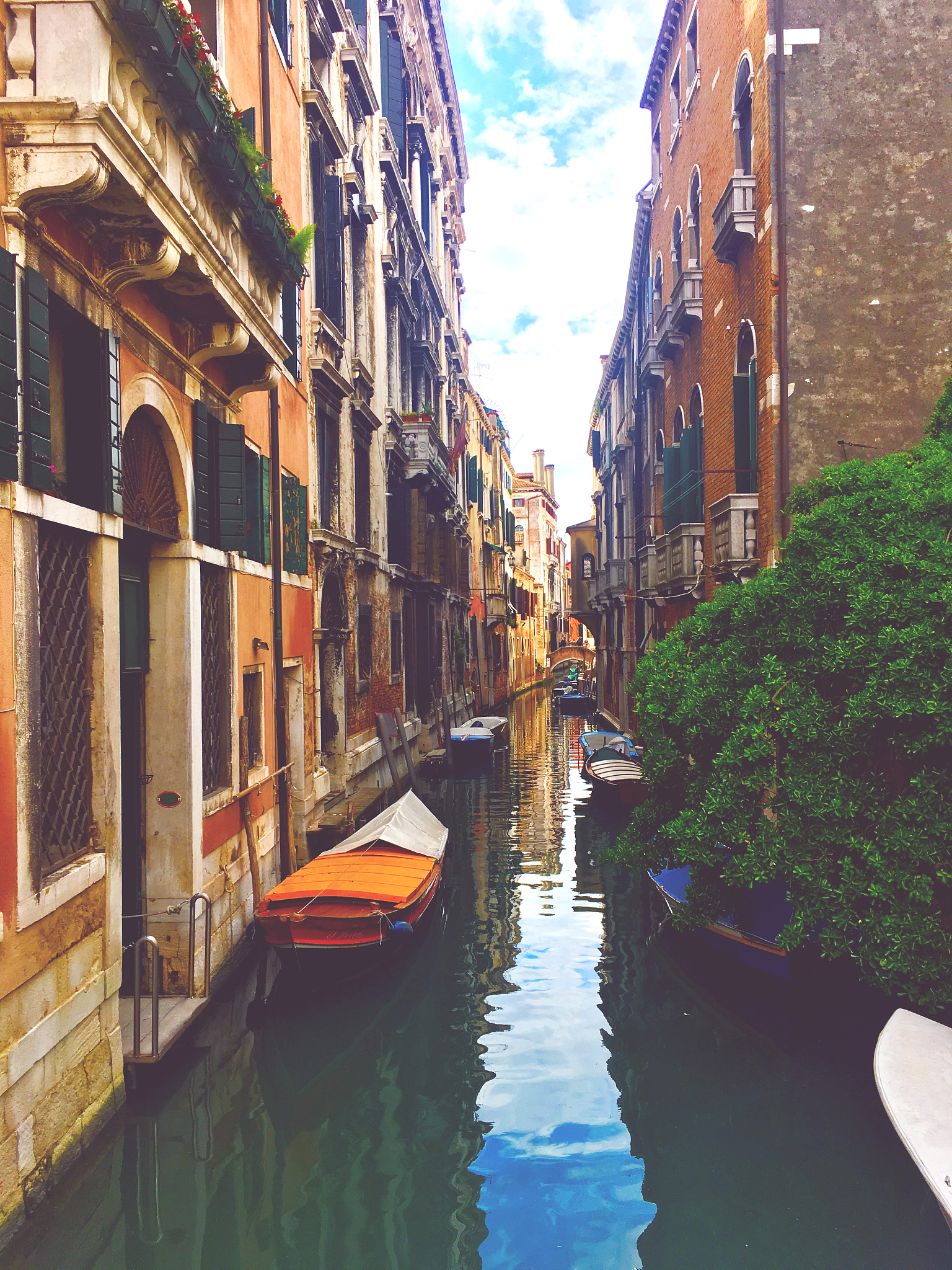 西安建筑科技大学的摄影专业招多少人