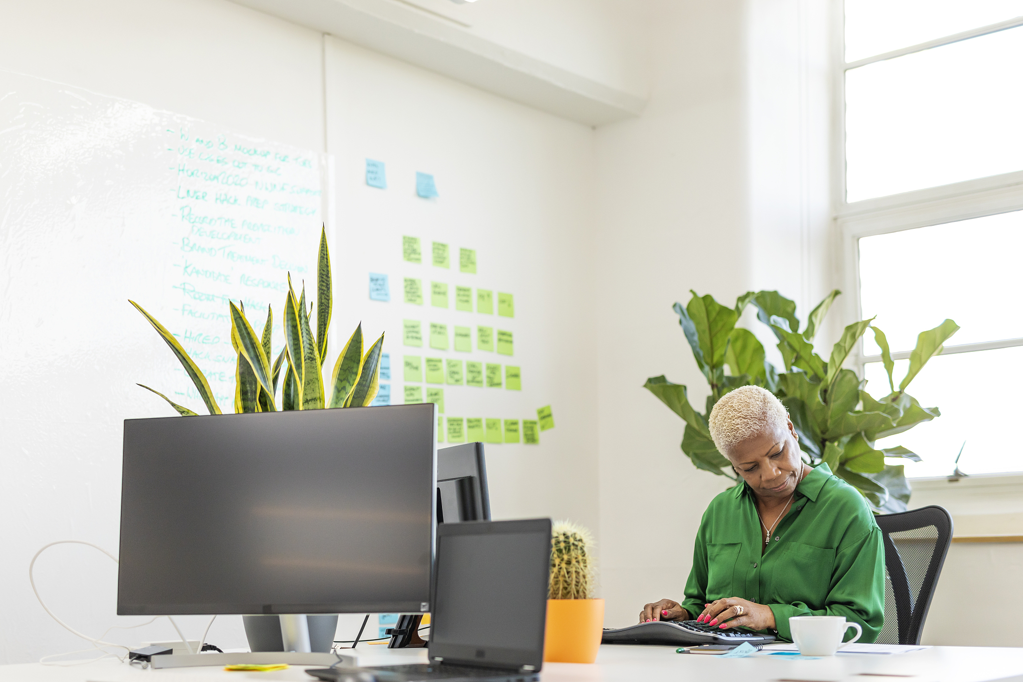 广西2023男生学什么中专专业好？热门专业推荐