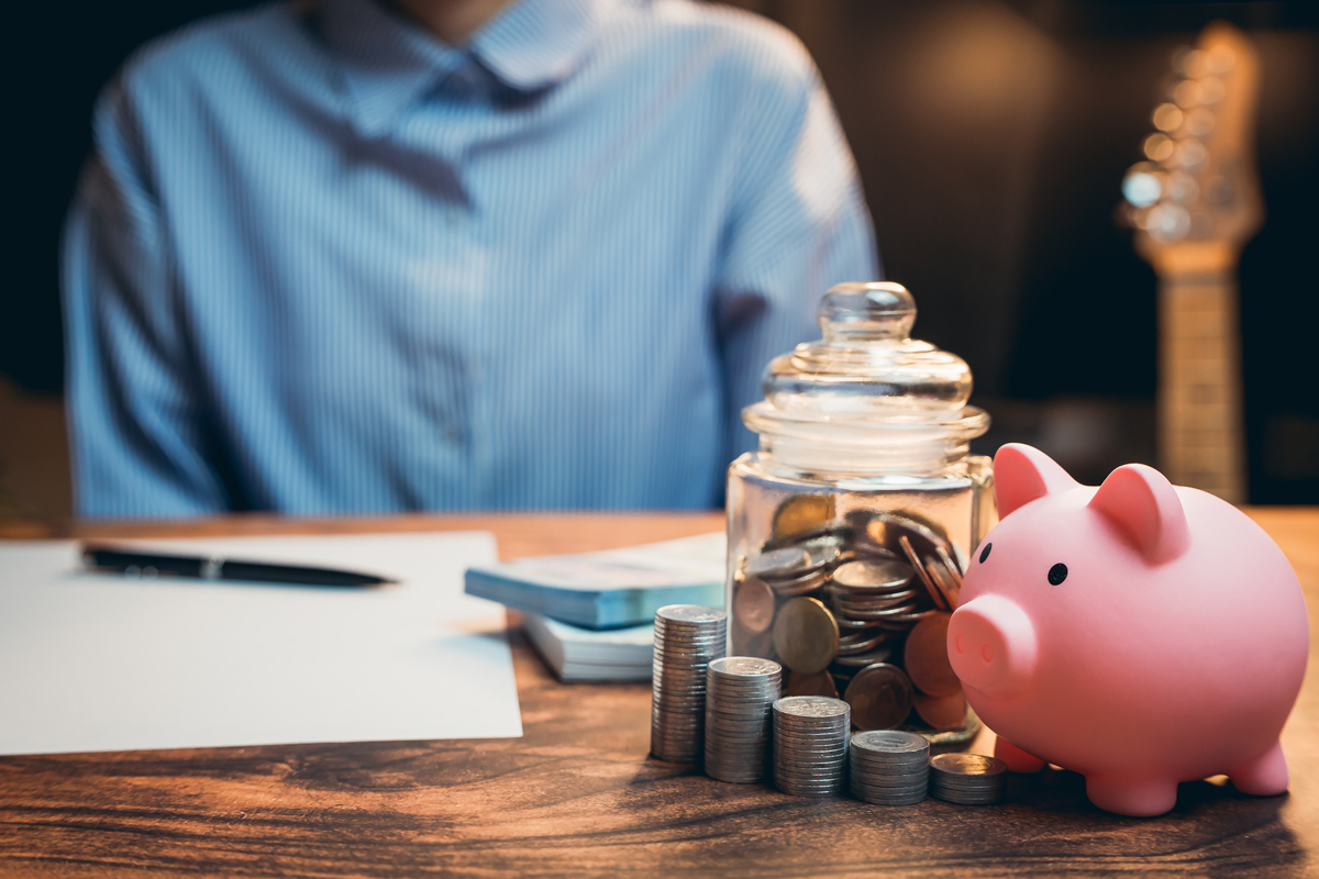 钱是存出来的还是赚出来的