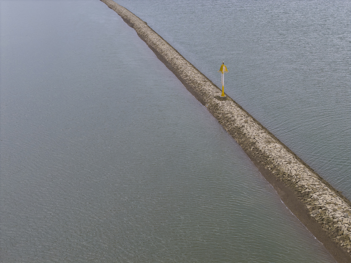 通河水库溢洪道设计施工导流方案 - 确保安全与效率