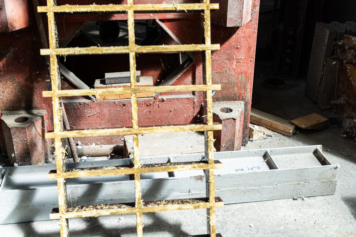 现浇 塑料模盒 需要拆卸吗