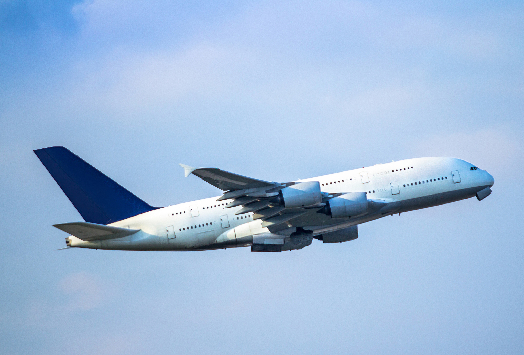 莱芜航空中等专业学校：航空人才培养的摇篮