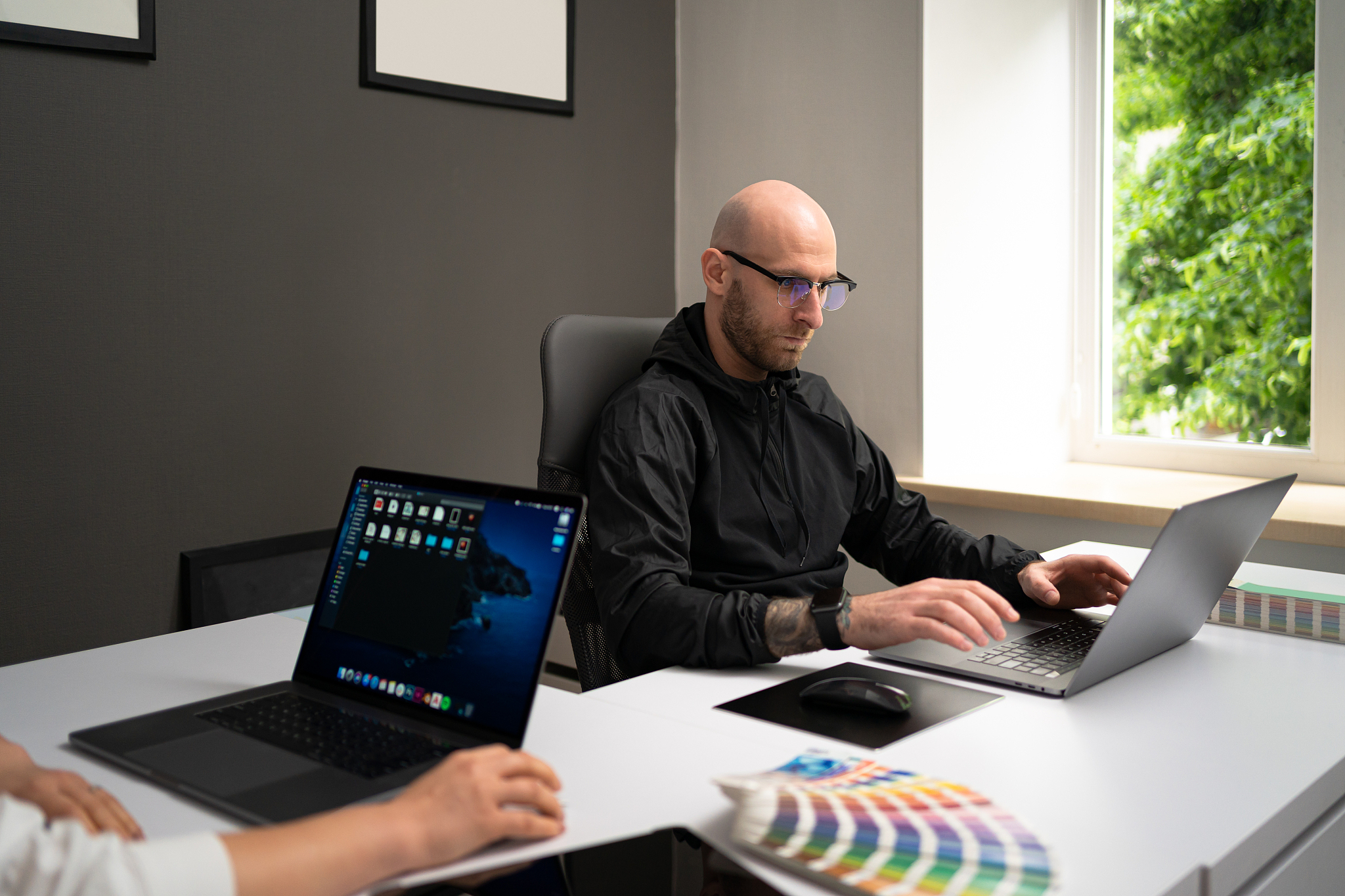 two colleagues discussing new information about products