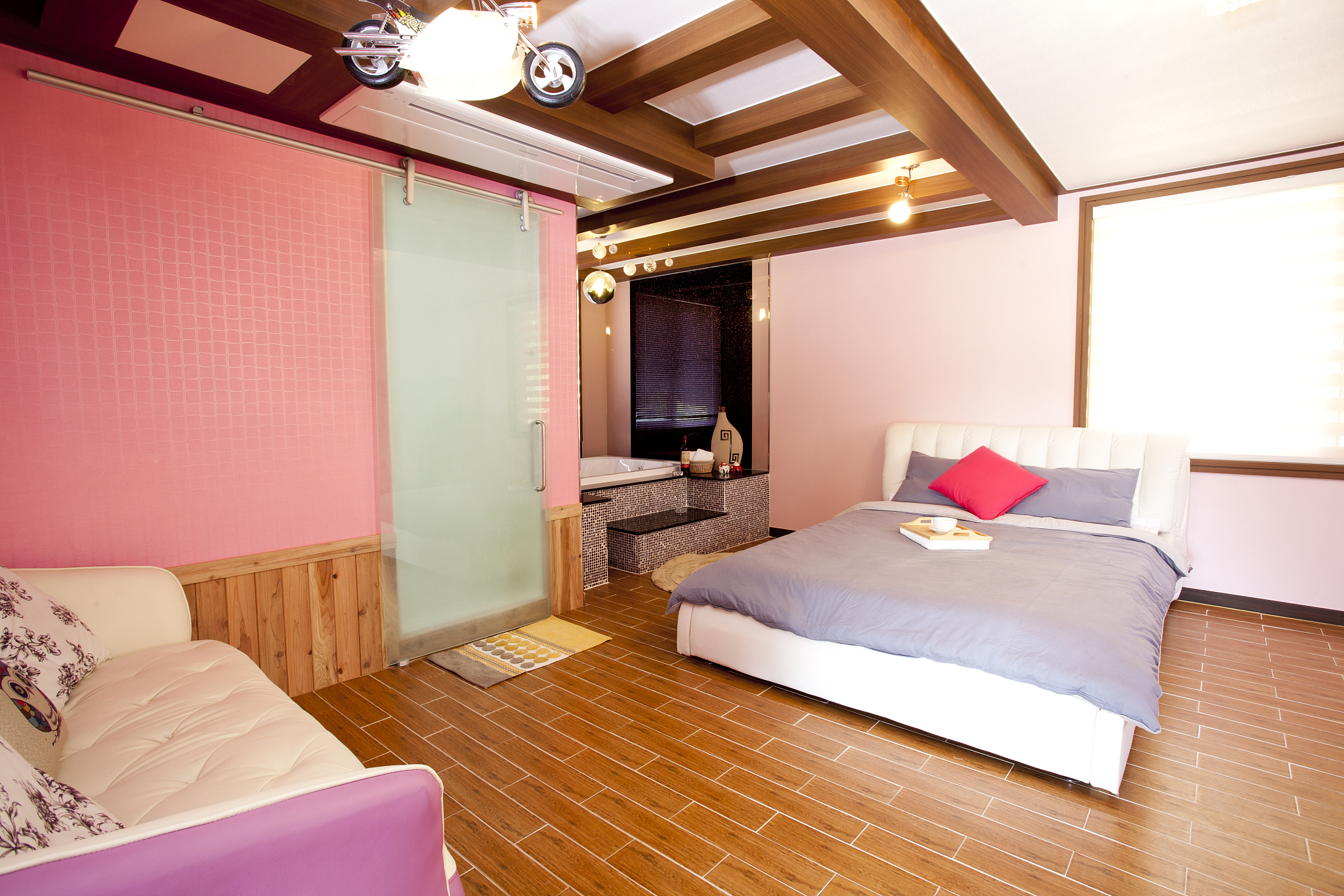 成都华夏旅游商务学校酒店管理专业招生