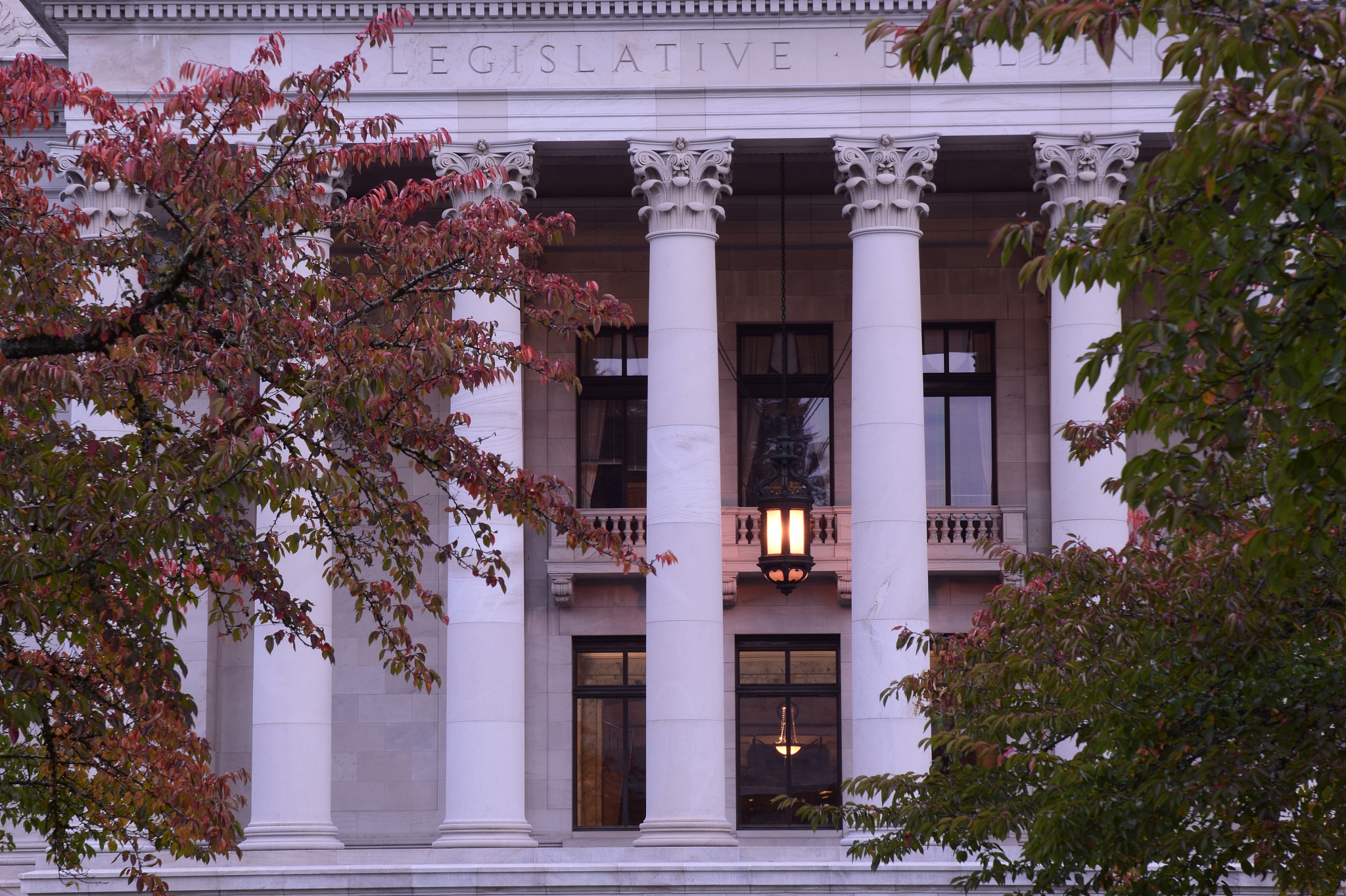 majestic washington state legislative building surrounded by aut