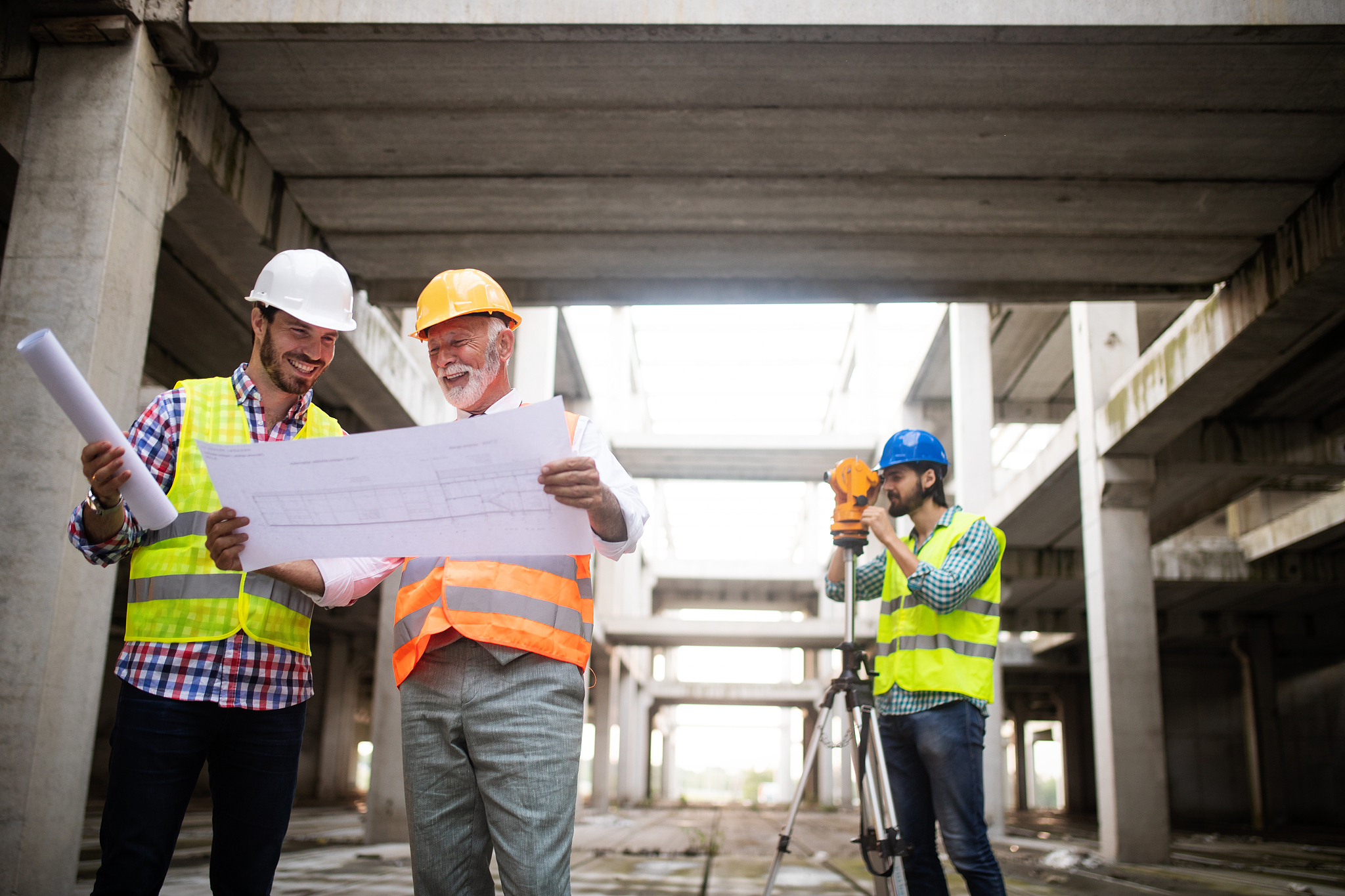 construction engineers discussion with architects at constructio
