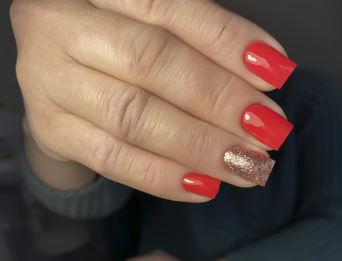 20组创意指甲油品牌名称，中英文读音相近，简洁易记