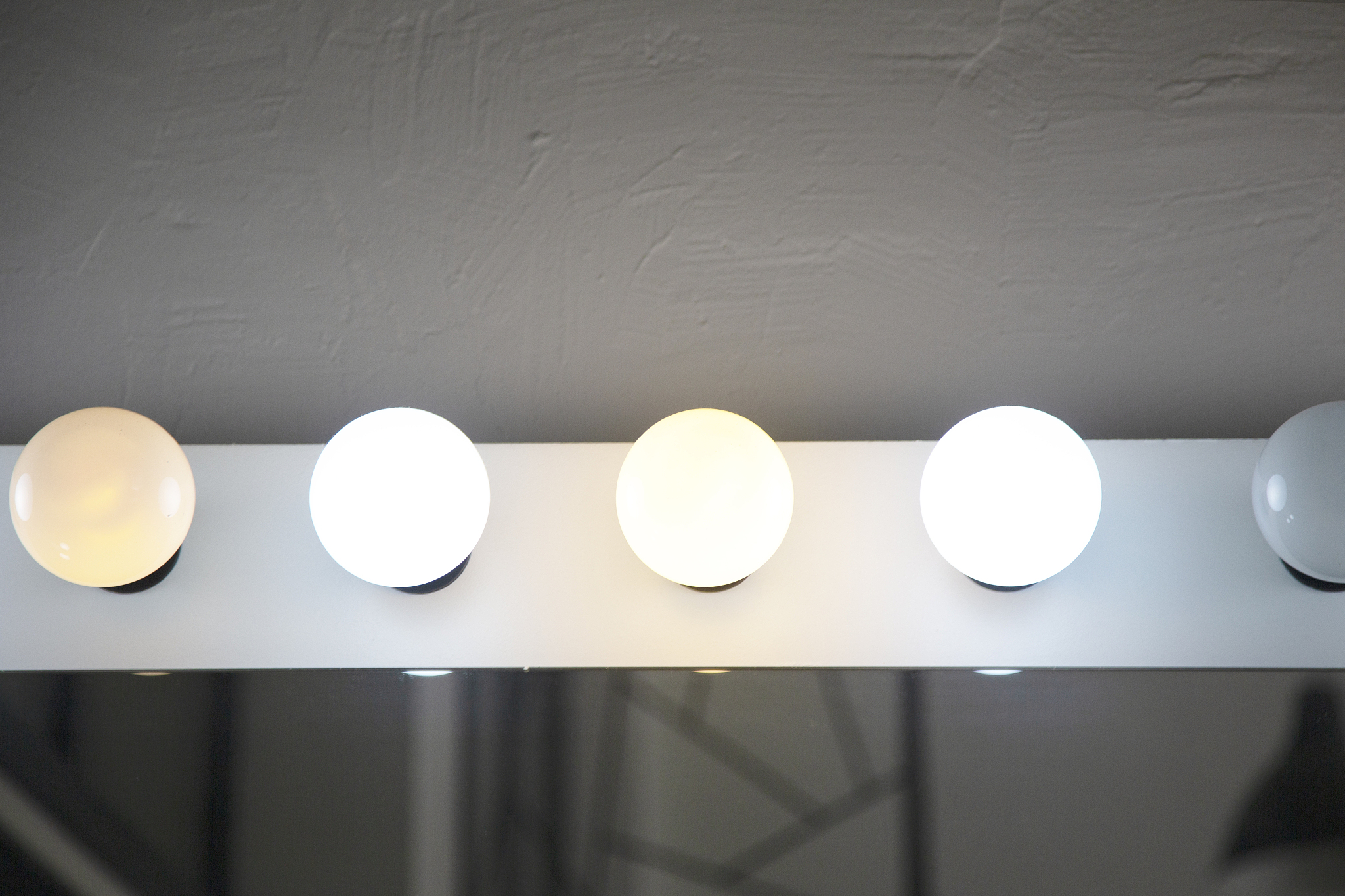 调节亮度才是关键：场景选择功能灯具的优势