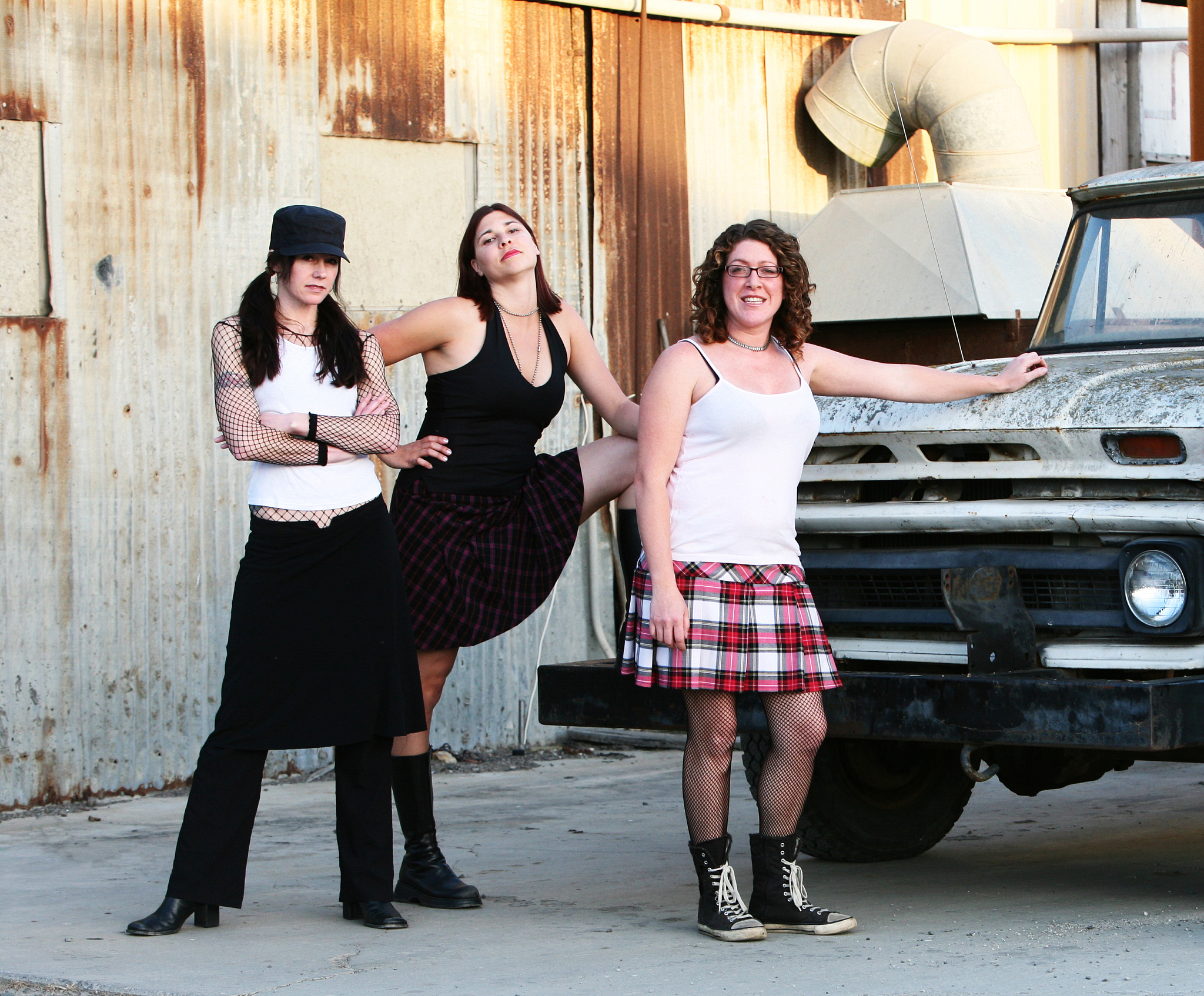 翻译我最喜欢的说唱音乐的名字是三思而后行它是一首爵士说唱动听的旋律和精妙的歌词令我每次听都享受不已而这个歌名是同时还是我的人生座右铭