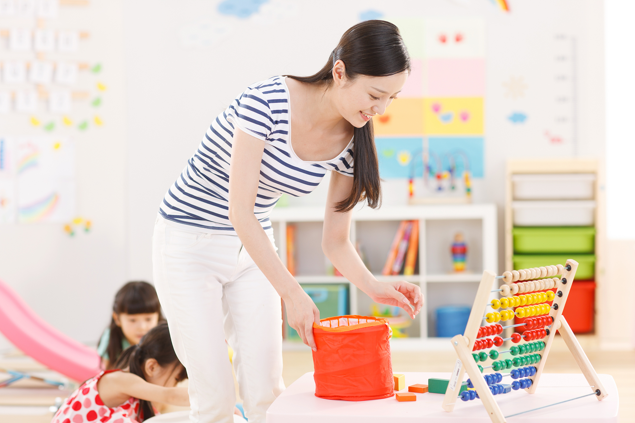 如何引导孩子养成独立自主的习惯？