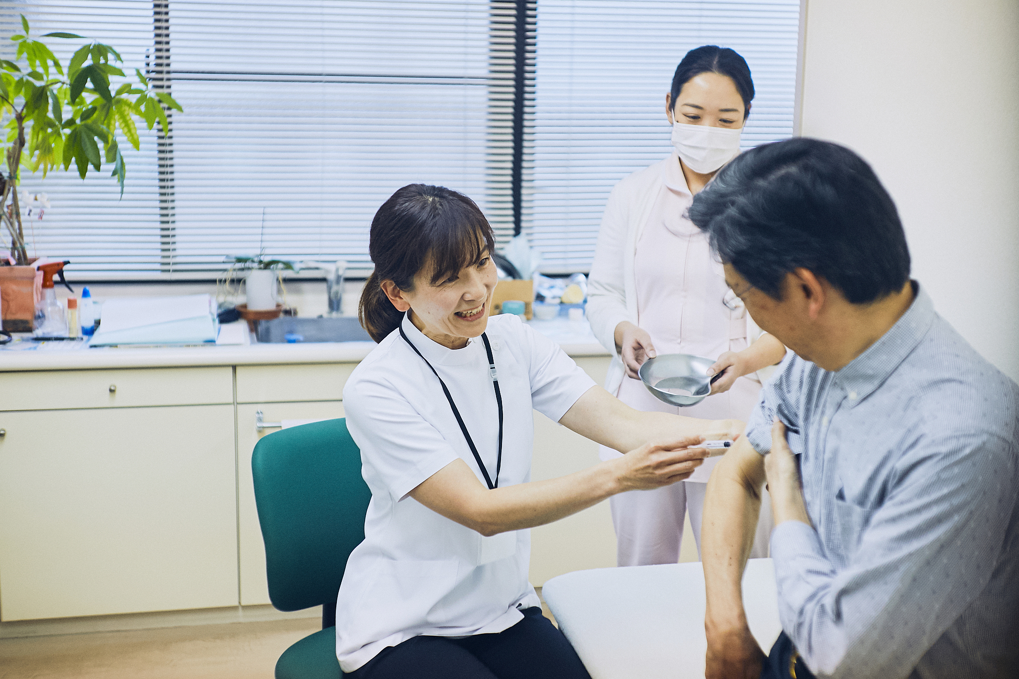 初中护理专业就业前景 做什么工作好