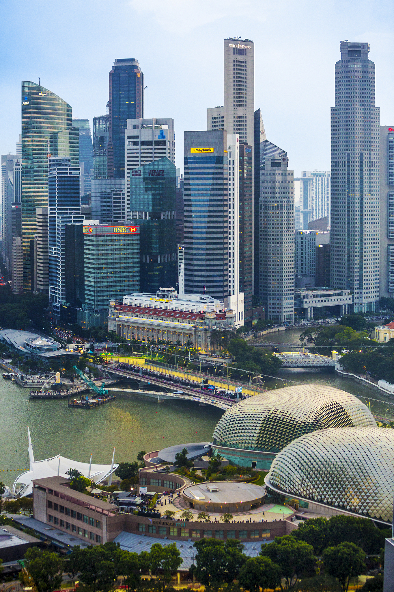 新加坡生活指南：宜居、安全、繁荣的城市国家