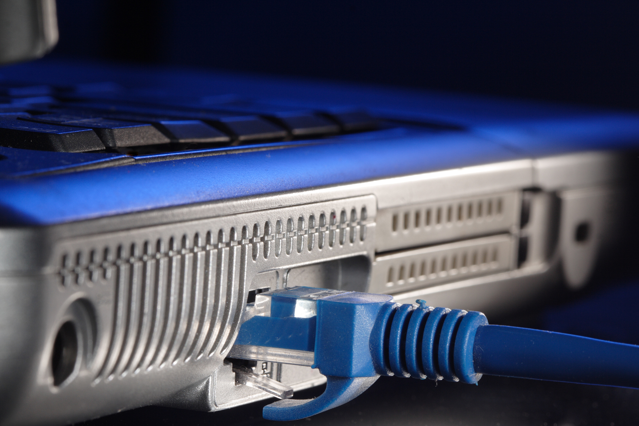 联想小新-15的LAN口在哪里