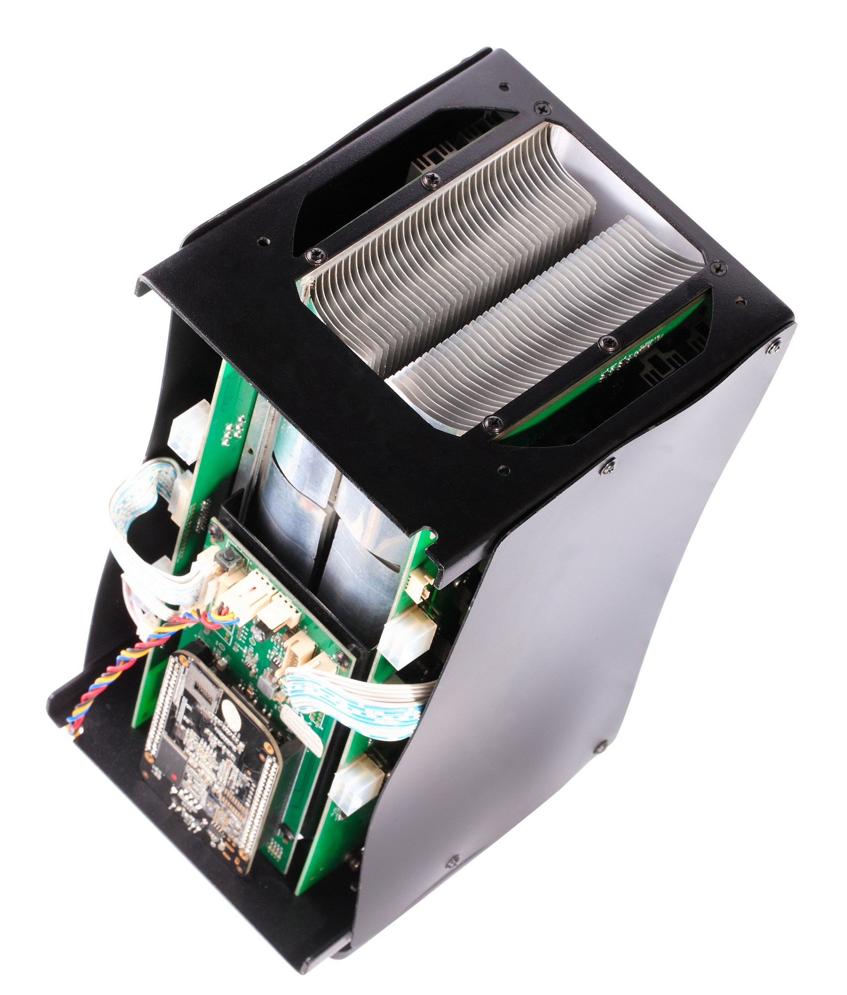 水冷散热器：双入水口双出水口设计详解