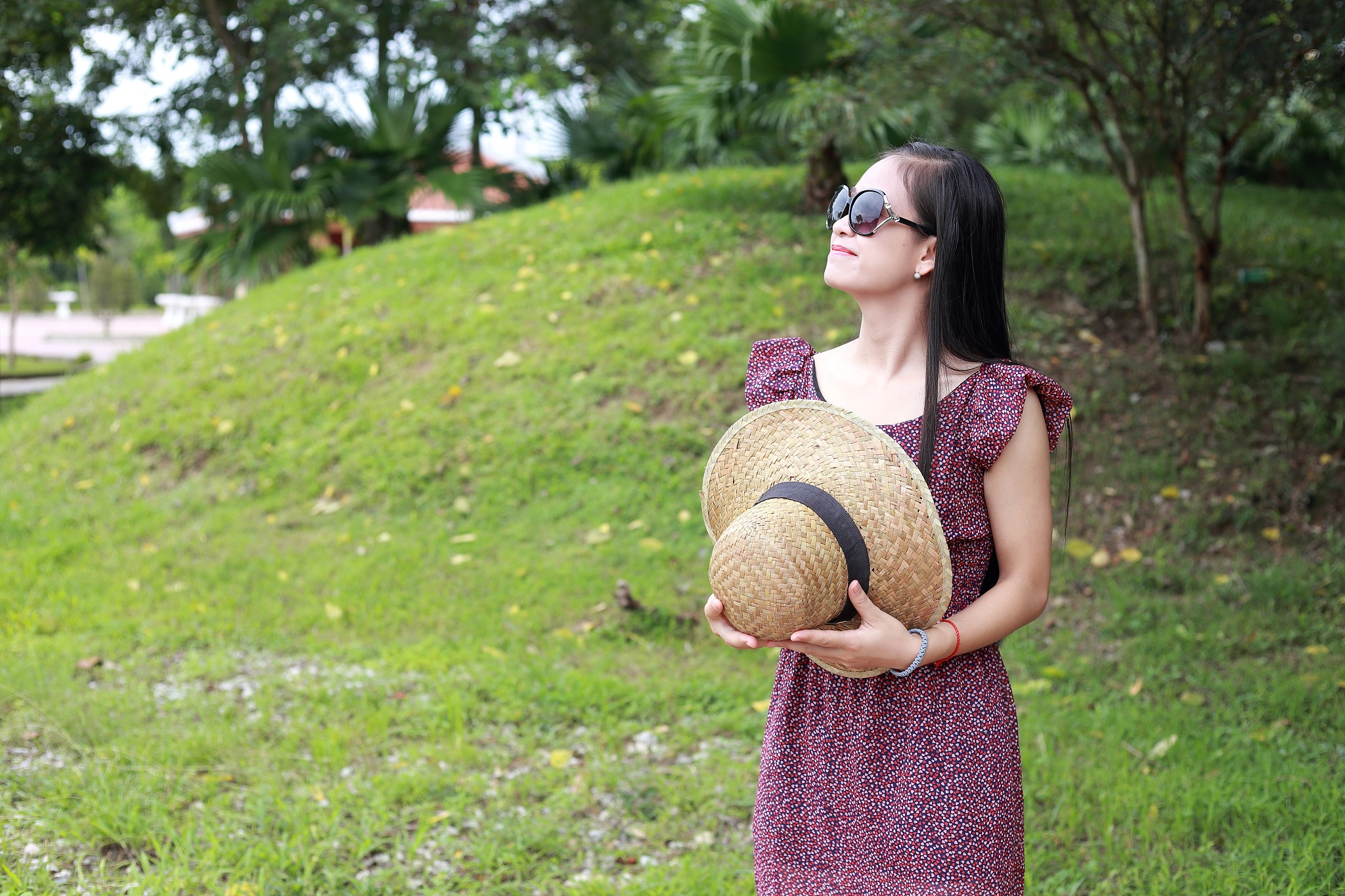 woman in summer travel