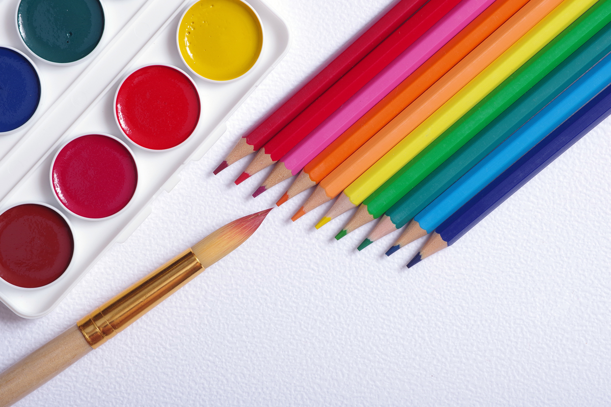 油性彩色铅笔推荐：平价好用的品牌选择
